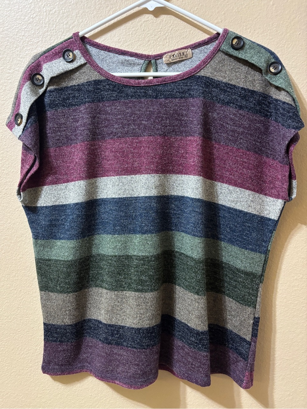 Lavish striped knit top size L women short sleeve soft multicolor Blouse